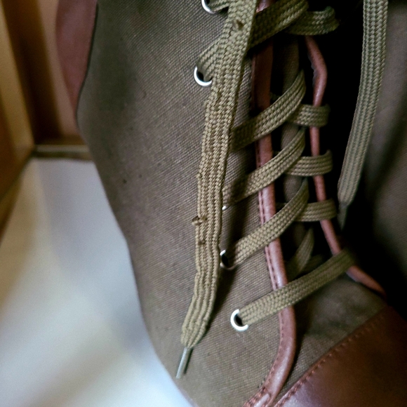 Lace up army style wedges - Picture 5 of 7